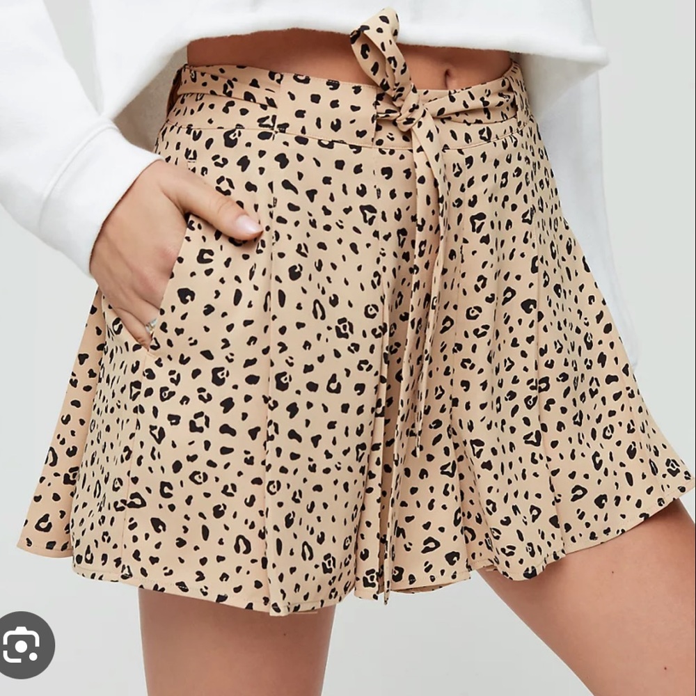 Aritzia Sunday Best Westley Short leopard tan